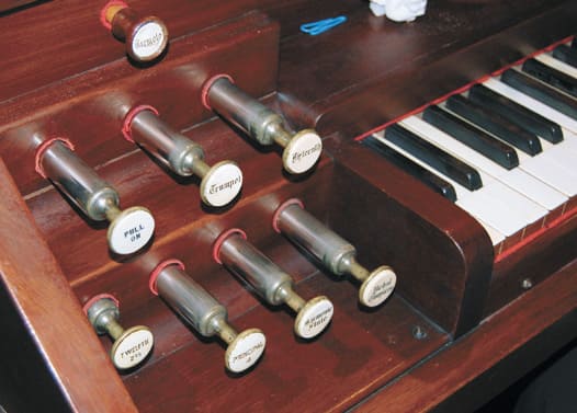 This organ is equipped with a “pull on” organ stop 